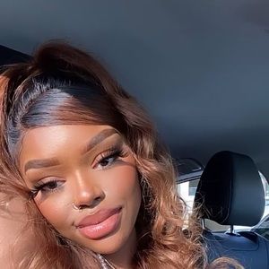 Meet your Posher, Shauna